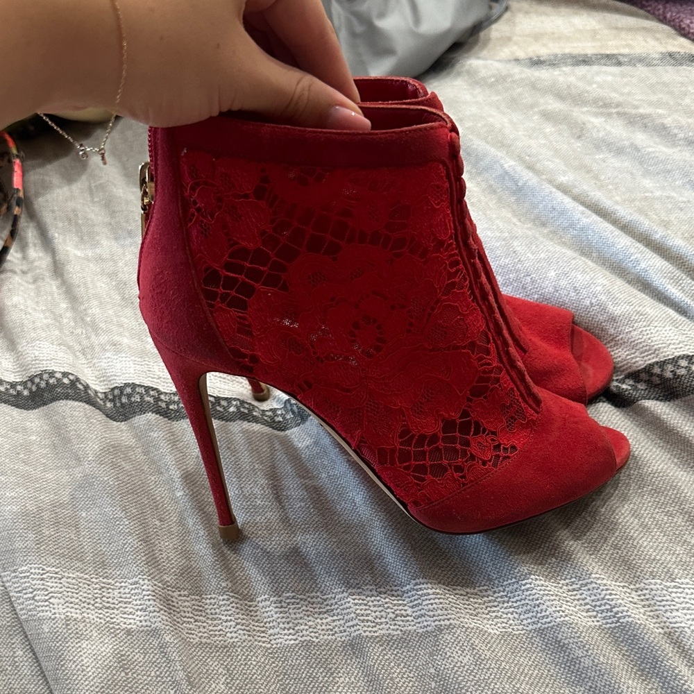 Elegant Red Lace Stiletto Dolce & Gabbana Heels